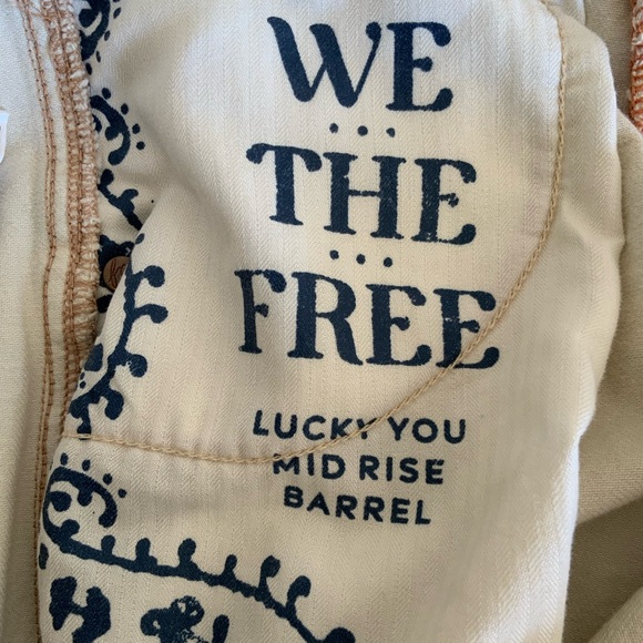 Spring Refresh 🌸 
Free People We The Free Good Luck Mid Rise Barrel
Jeans - Picture 8 of 9